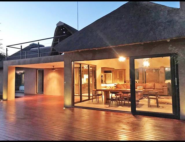 BEDROOM HOUSE FOR SALE IN DITHOLO WILDLIFE ESTATE